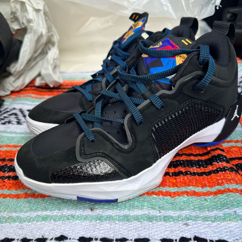 Jordan 37 low size 10 men’s  without box